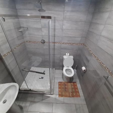 Lux Rooms On 37 بلومفونتين المظهر الخارجي الصورة