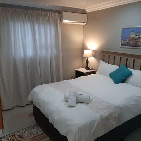 Lux Rooms On 37 بلومفونتين المظهر الخارجي الصورة