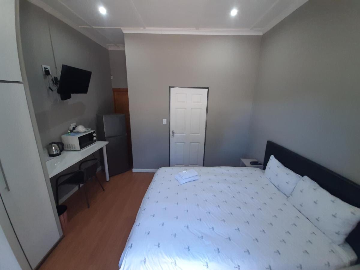 Lux Rooms On 37 بلومفونتين المظهر الخارجي الصورة