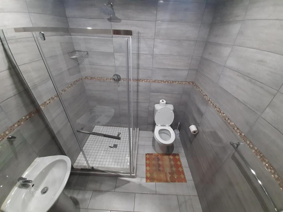 Lux Rooms On 37 بلومفونتين المظهر الخارجي الصورة